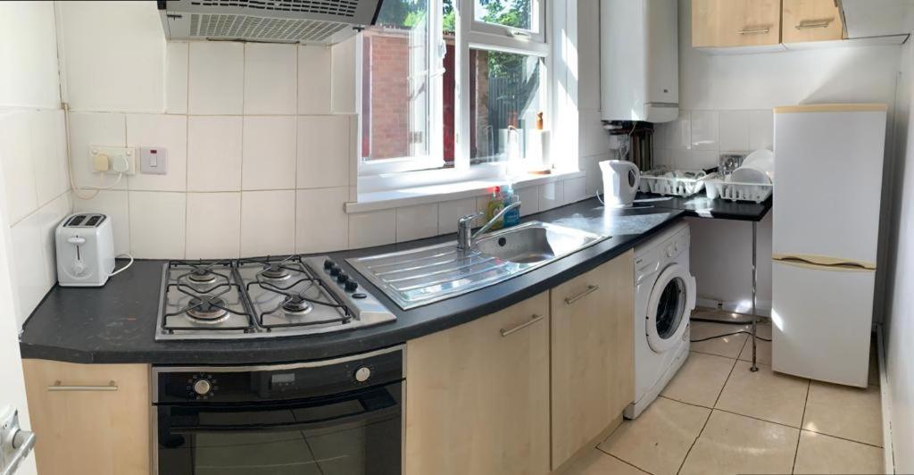 Birmingham City Guest House מראה חיצוני תמונה